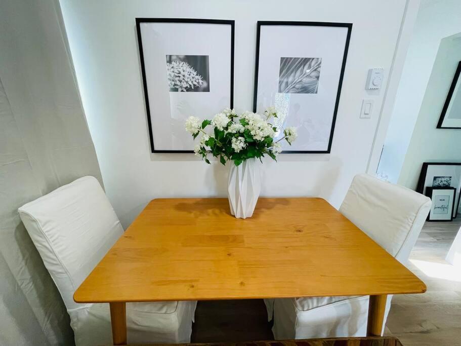 Stylish Cozy One Bedroom Studio With Free Parking Victoria Kültér fotó